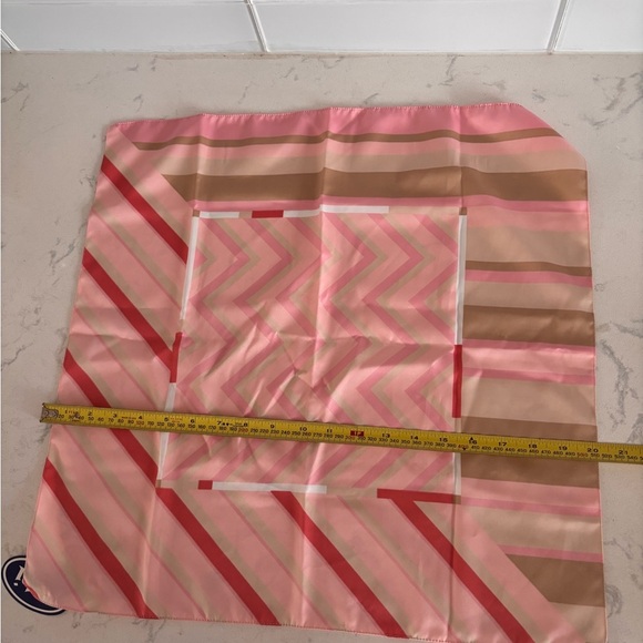 Pink Scarf - Picture 4 of 6